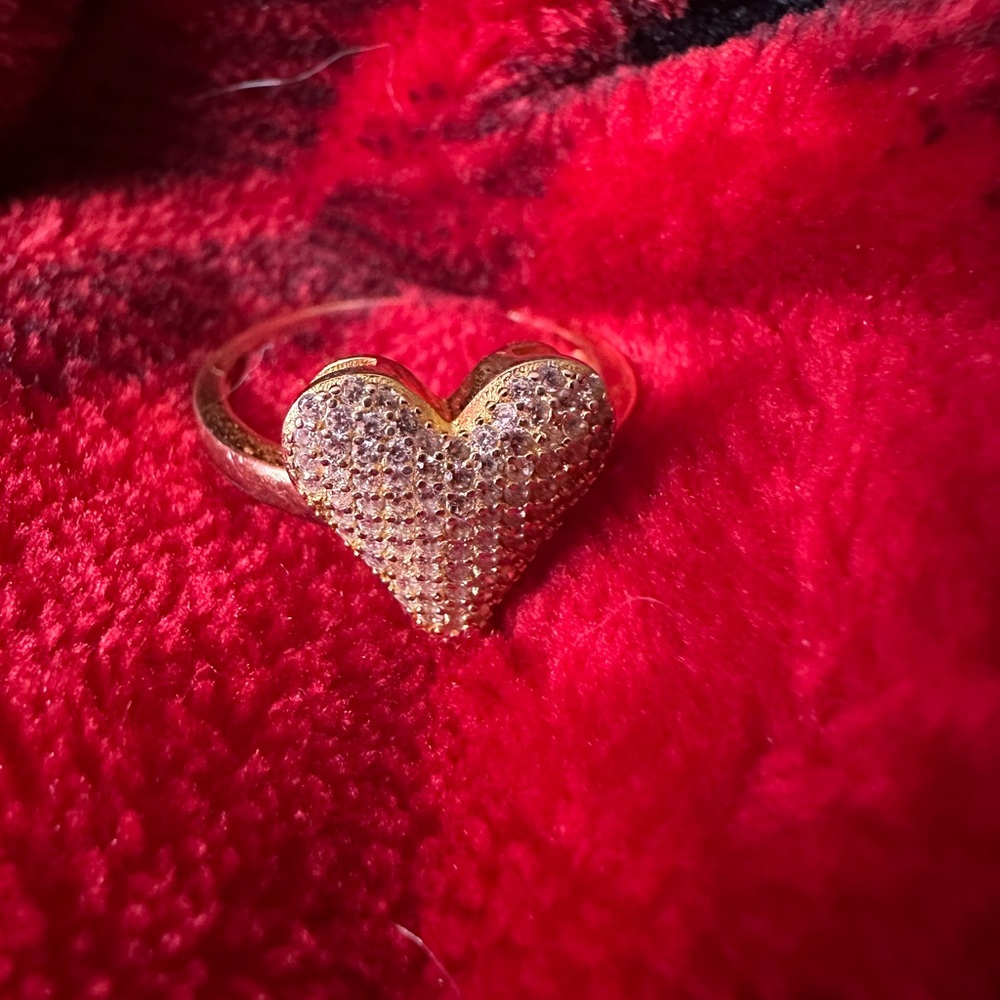 Beautiful Gold Plated Heart Ring ♥️